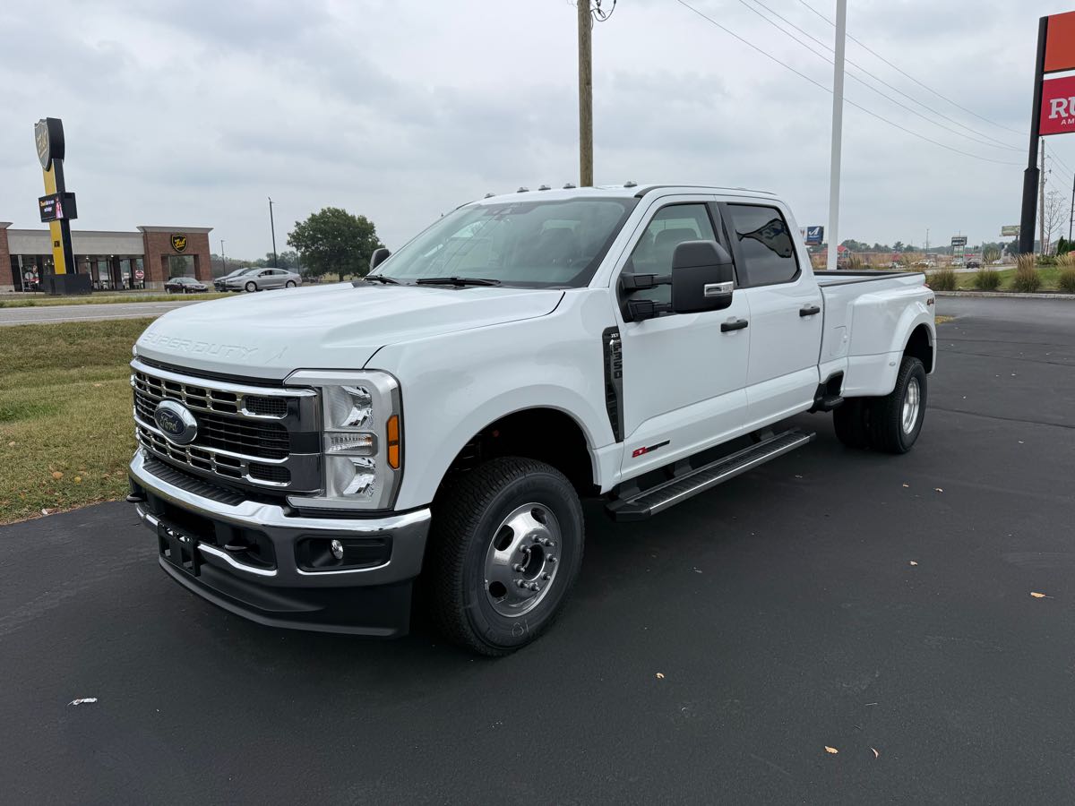 2026 Ford F-350 Super Duty XLT's photo