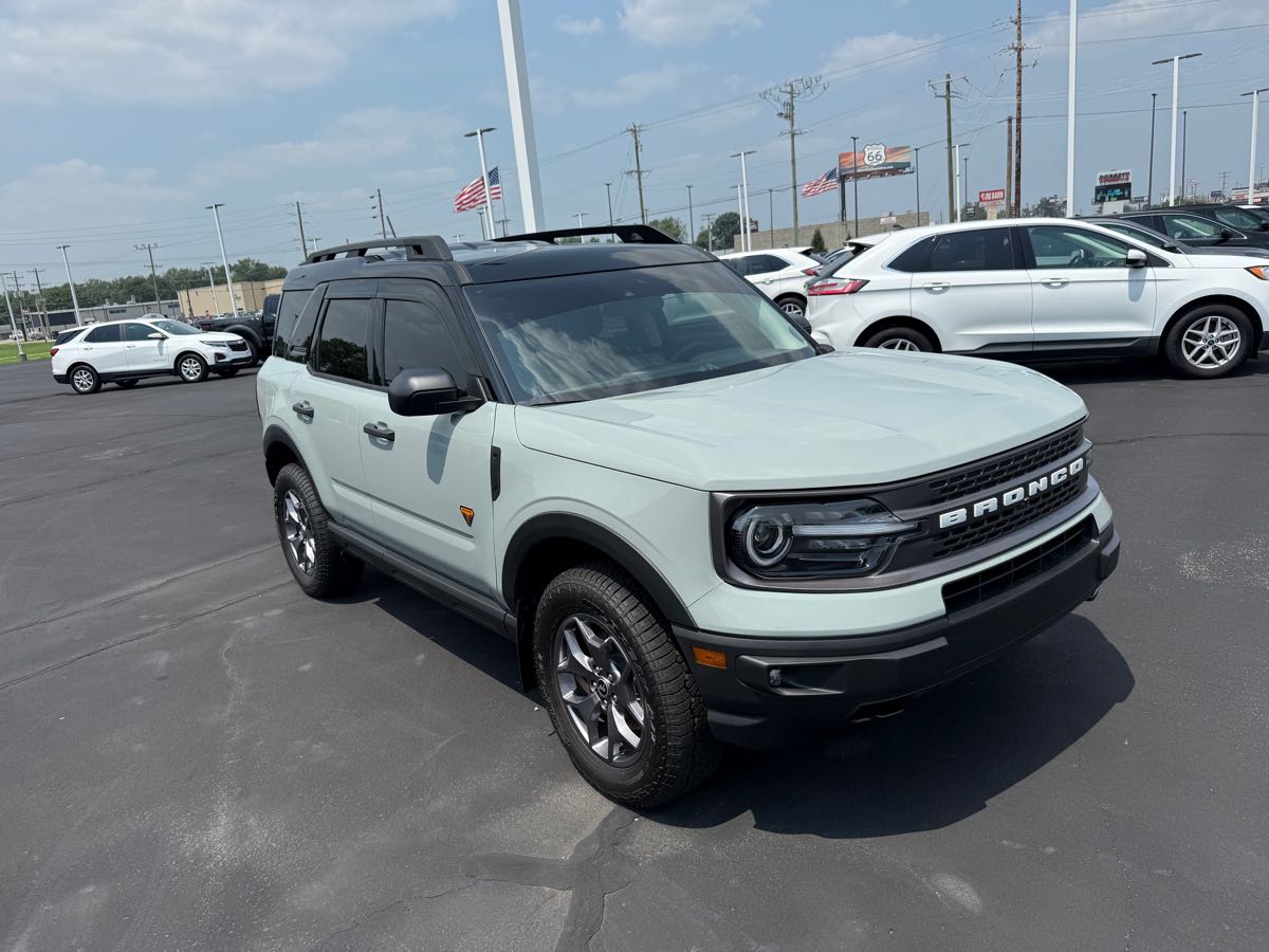 2024 Ford Bronco Sport Badlands photo 2