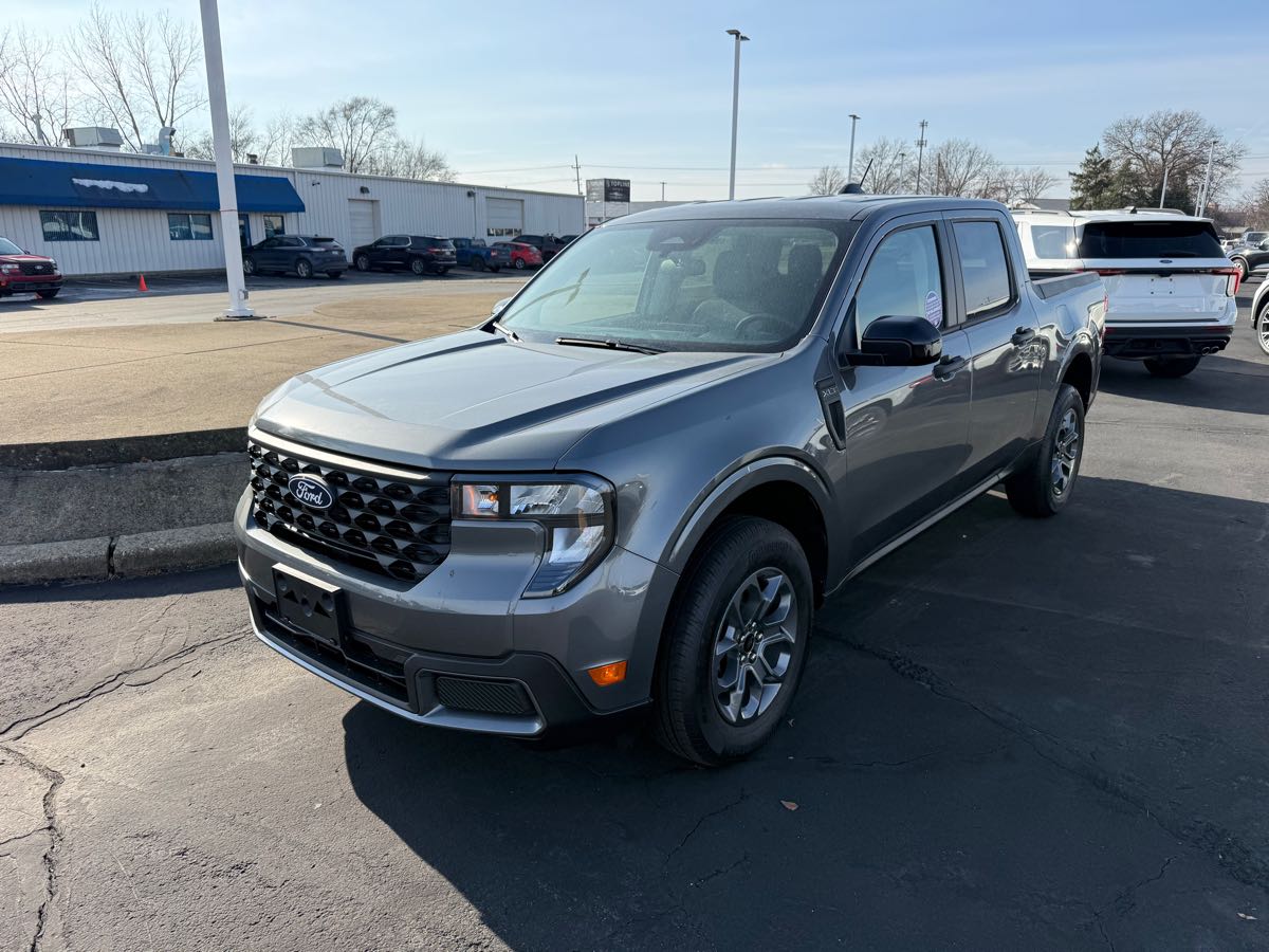 2025 Ford Maverick XLT's photo