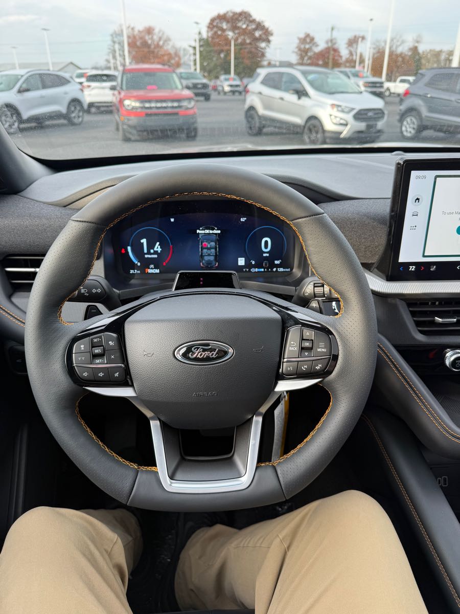 2026 Ford Explorer Tremor - Photo 14