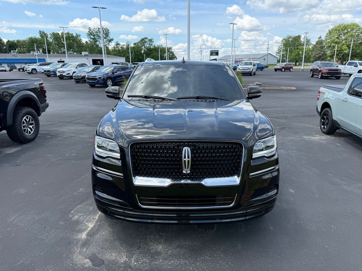 Used 2024 Lincoln Navigator Reserve with VIN 5LMJJ2LG3REL02462 for sale in Terre Haute, IN