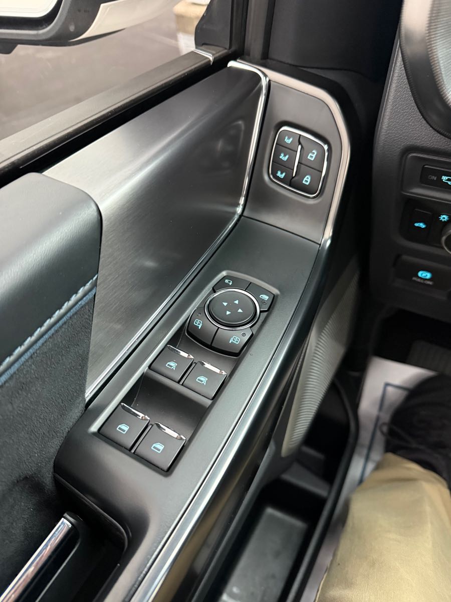 2024 Ford F-150 Platinum - Photo 27