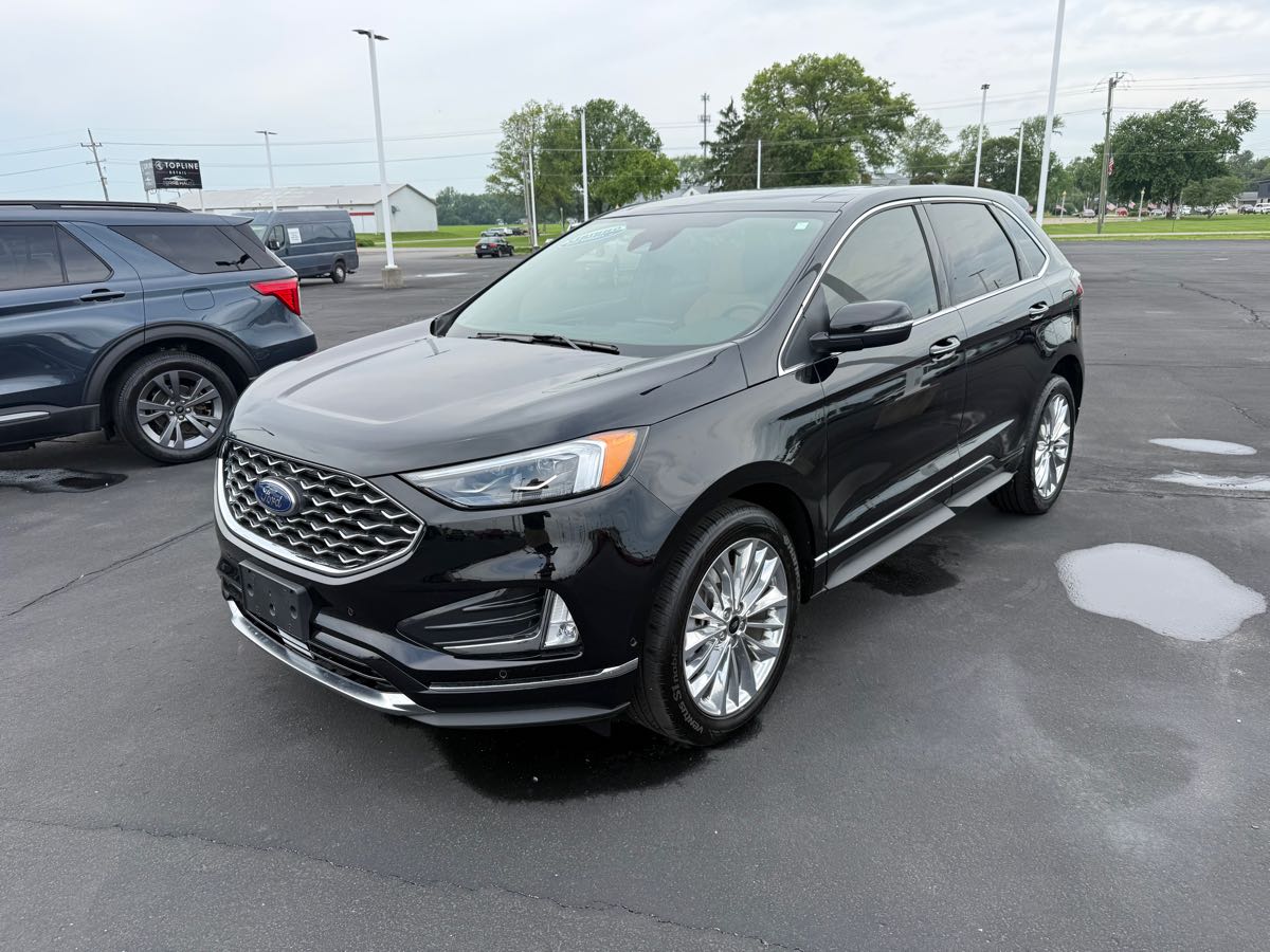 2024 Ford Edge Titanium AWD's photo