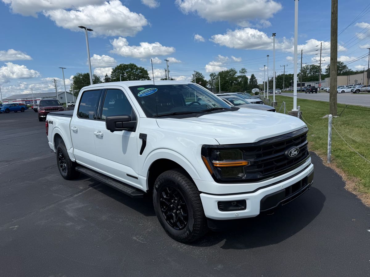 2024 Ford F-150 XLT photo 3