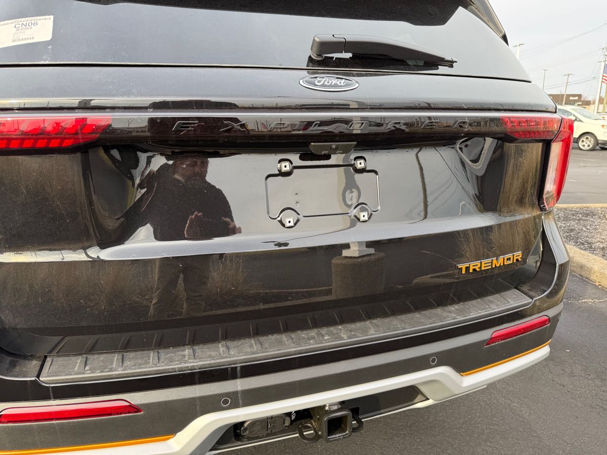 2026 Ford Explorer Tremor - Photo 7