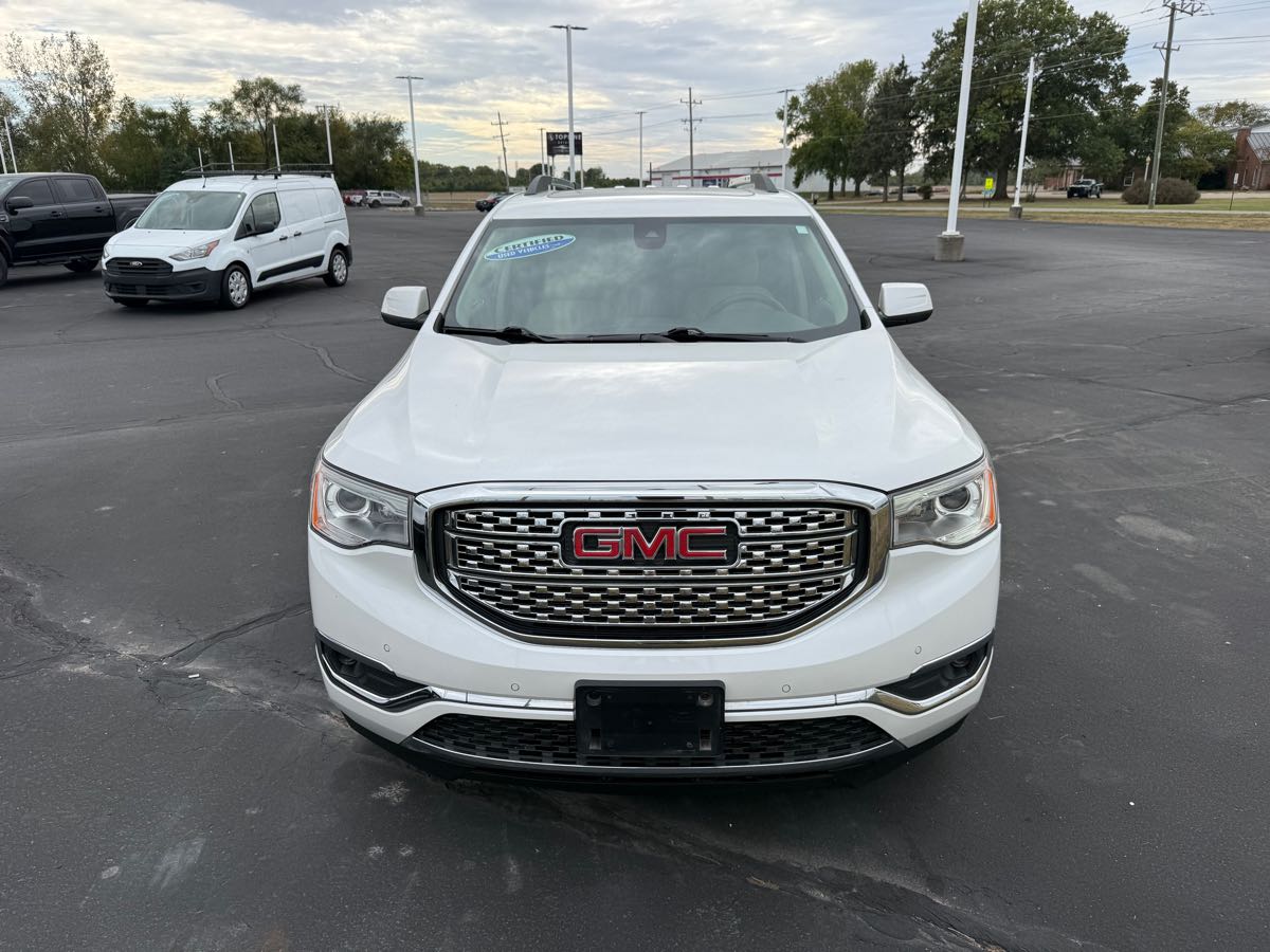 2019 Gmc Acadia Denali photo 2