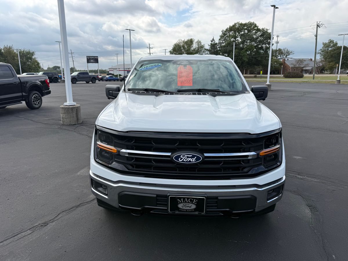 2024 Ford F-150 XLT photo 2
