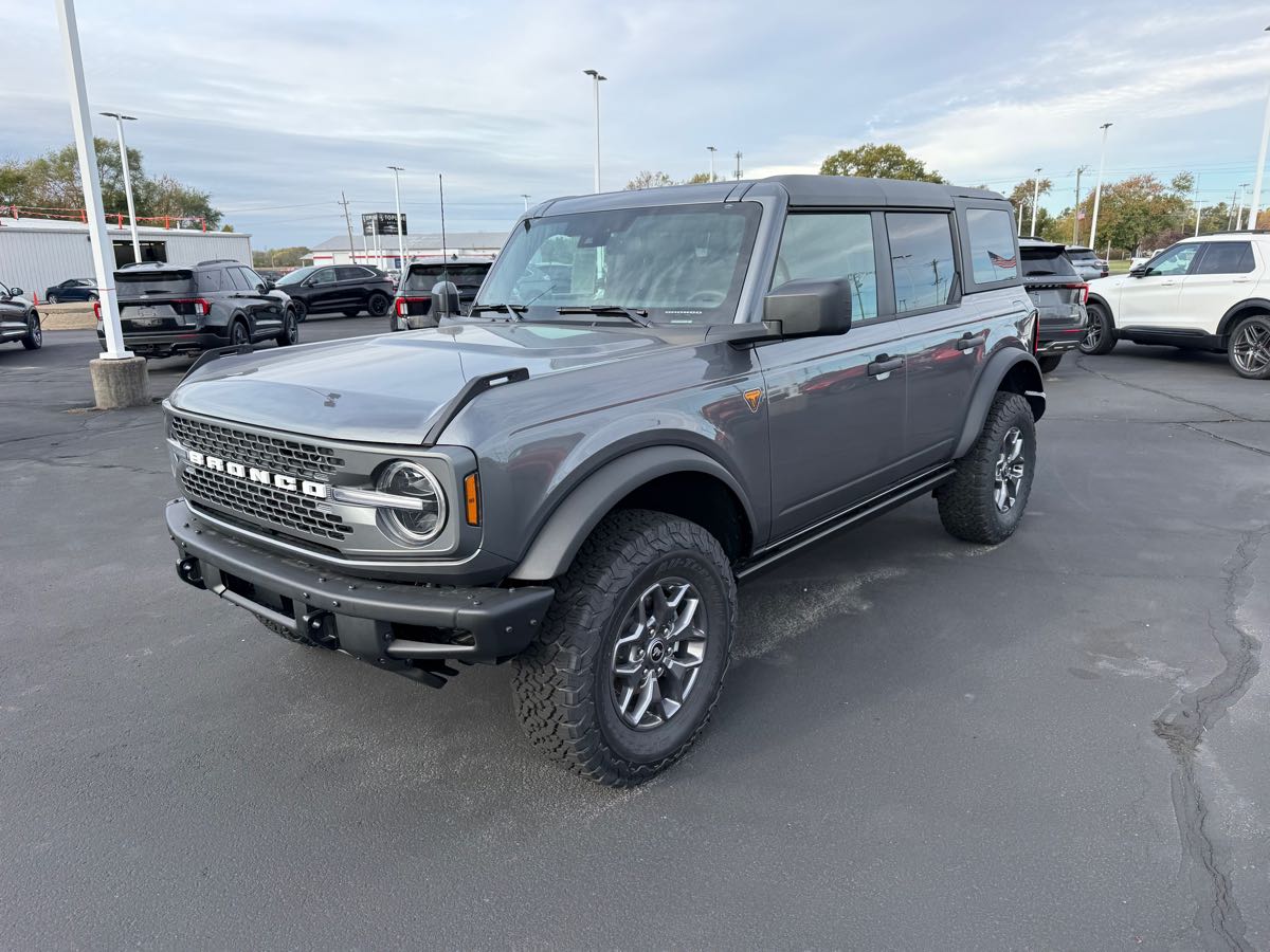 2025 Ford Bronco 4-Door Badlands's photo