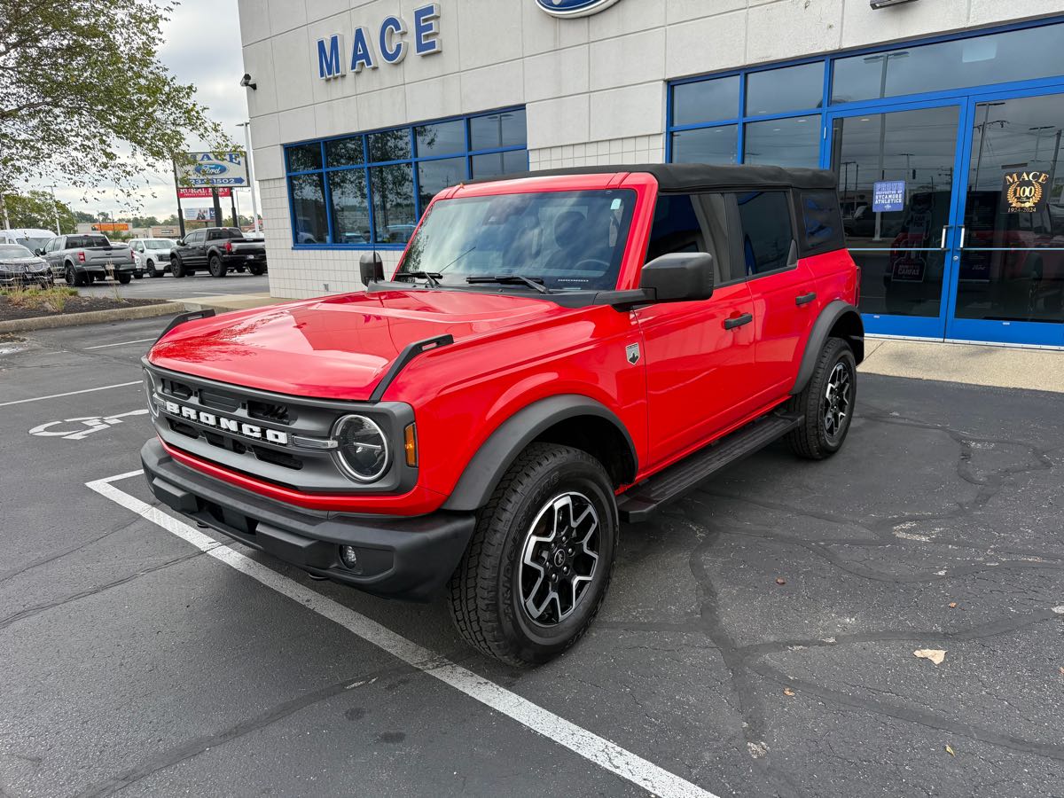 2022 Ford Bronco 4-Door Big Bend's photo