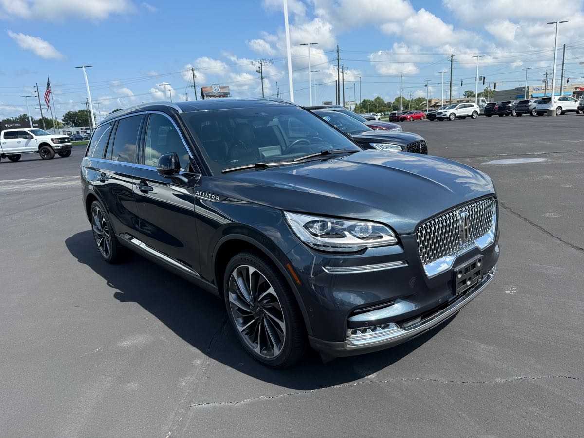 2023 Lincoln Aviator Reserve photo 2