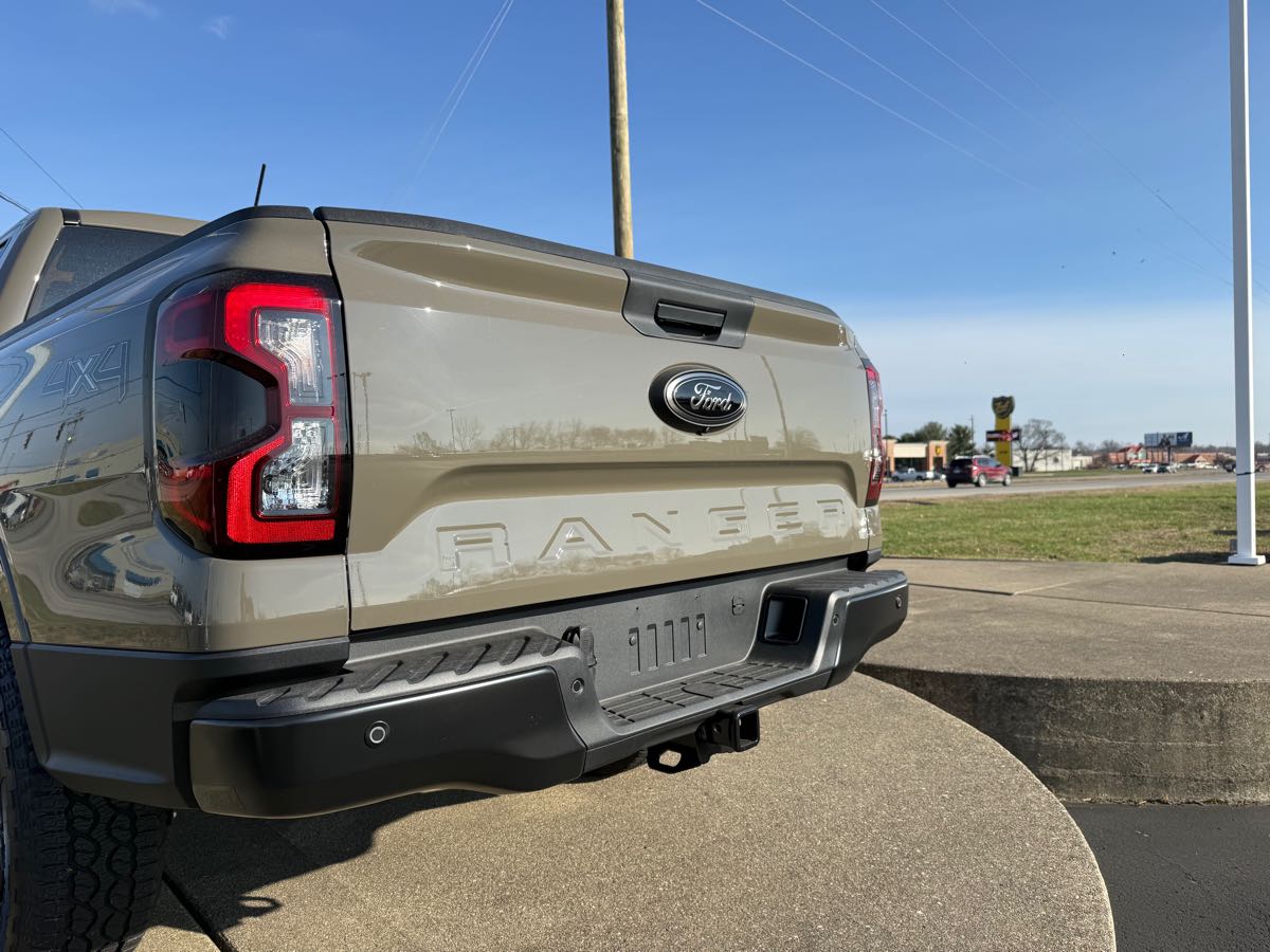 2025 Ford Ranger Lariat - Photo 9