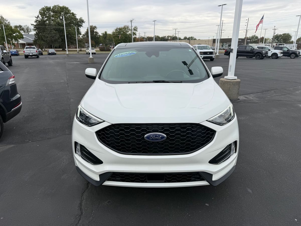 2022 Ford Edge ST-Line photo 2