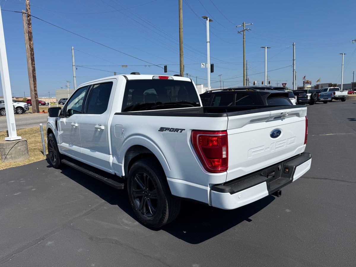 2023 Ford F-150 XLT photo 4