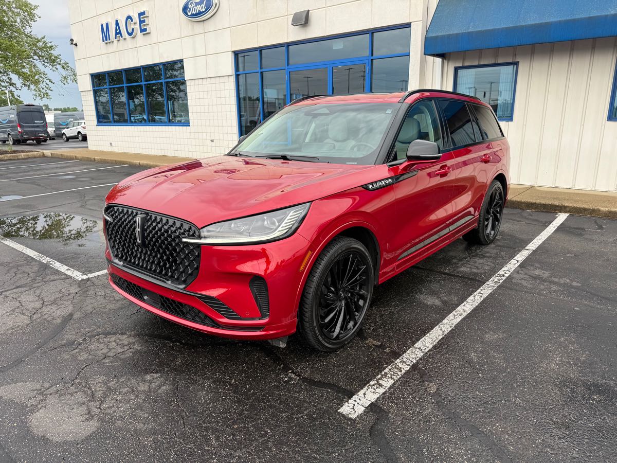 2025 Lincoln Aviator Reserve AWD's photo