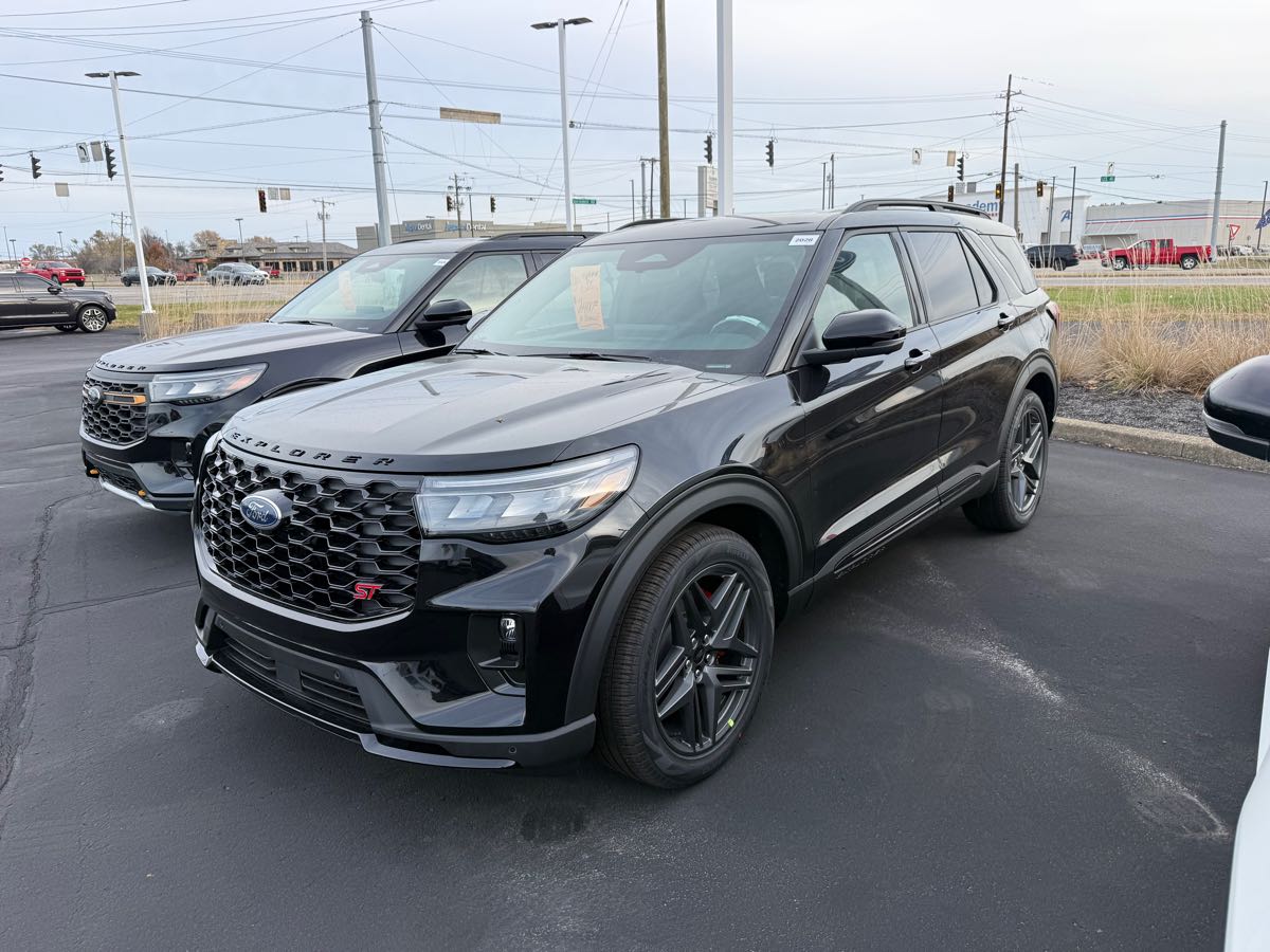 2026 Ford Explorer ST's photo