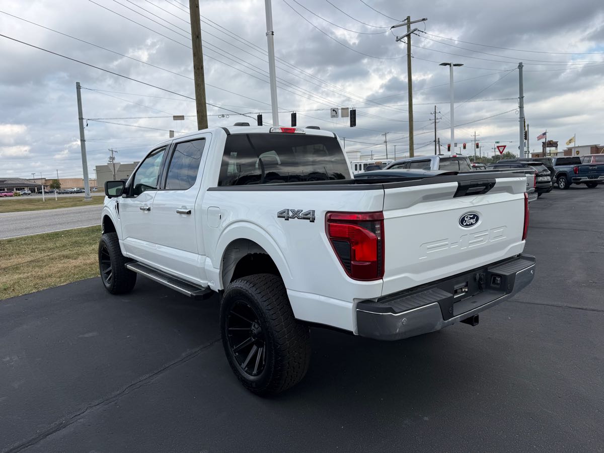 2024 Ford F-150 XLT photo 4
