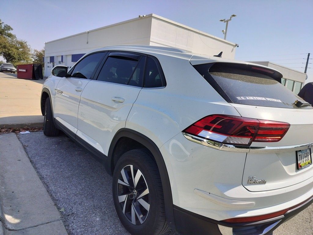 2023 Volkswagen Atlas Cross Sport SE photo 3
