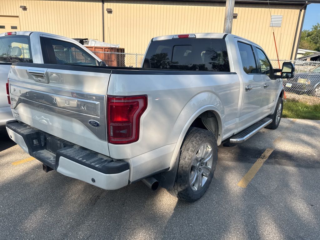 2015 Ford F-150 Platinum photo 3