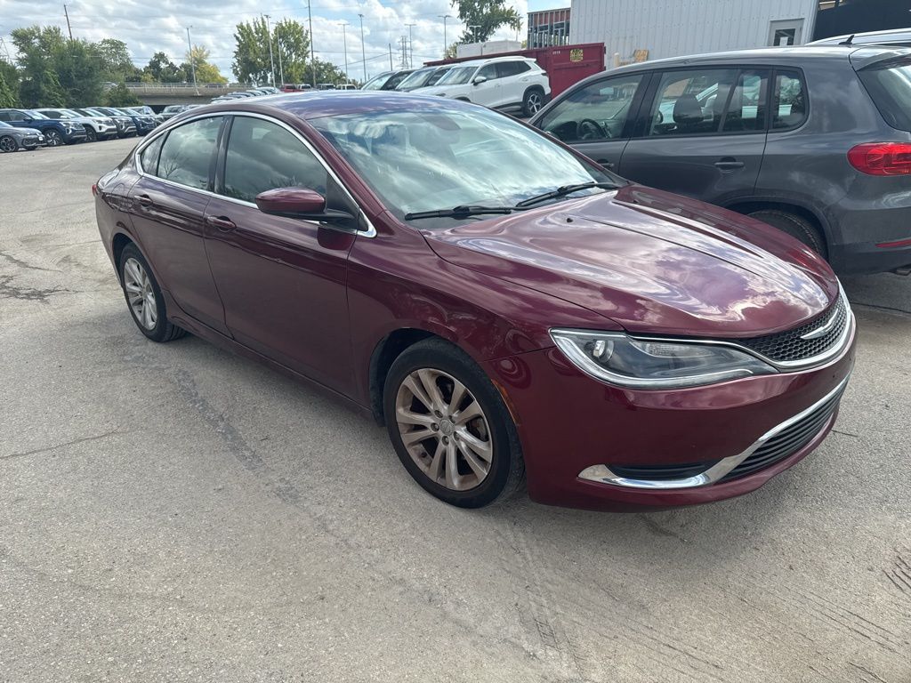 2015 Chrysler 200 Limited photo 2