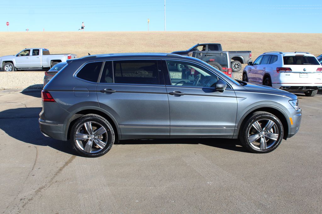 Used 2020 Volkswagen Tiguan SE with VIN 3VV2B7AX3LM130672 for sale in Marion, IA
