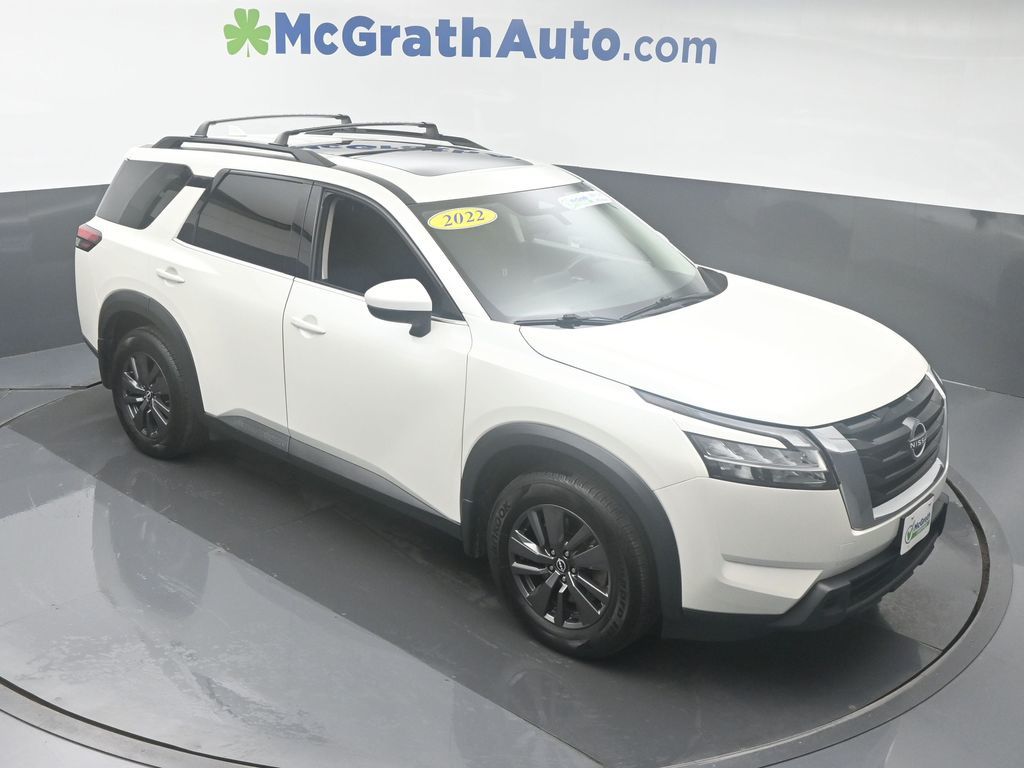 Used 2022 Nissan Pathfinder SV with VIN 5N1DR3BD9NC213426 for sale in Marion, IA