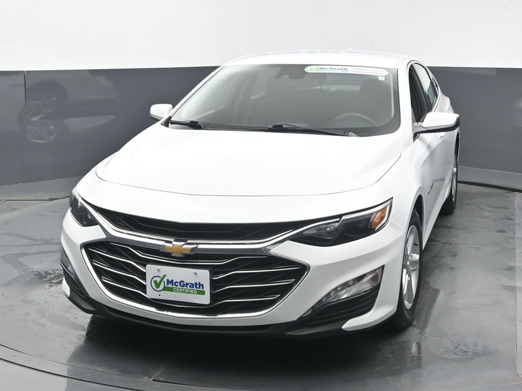 2024 Chevrolet Malibu 1LT photo 4