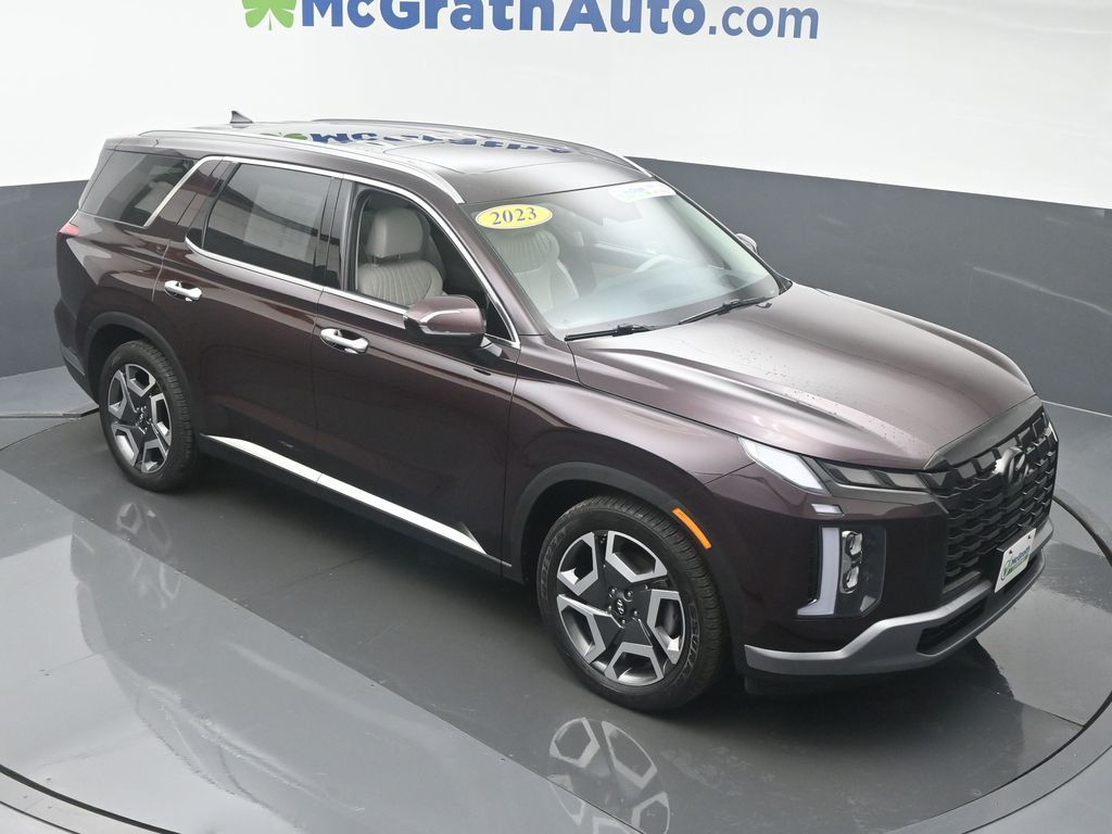 Used 2023 Hyundai Palisade Limited with VIN KM8R5DGE0PU572041 for sale in Marion, IA