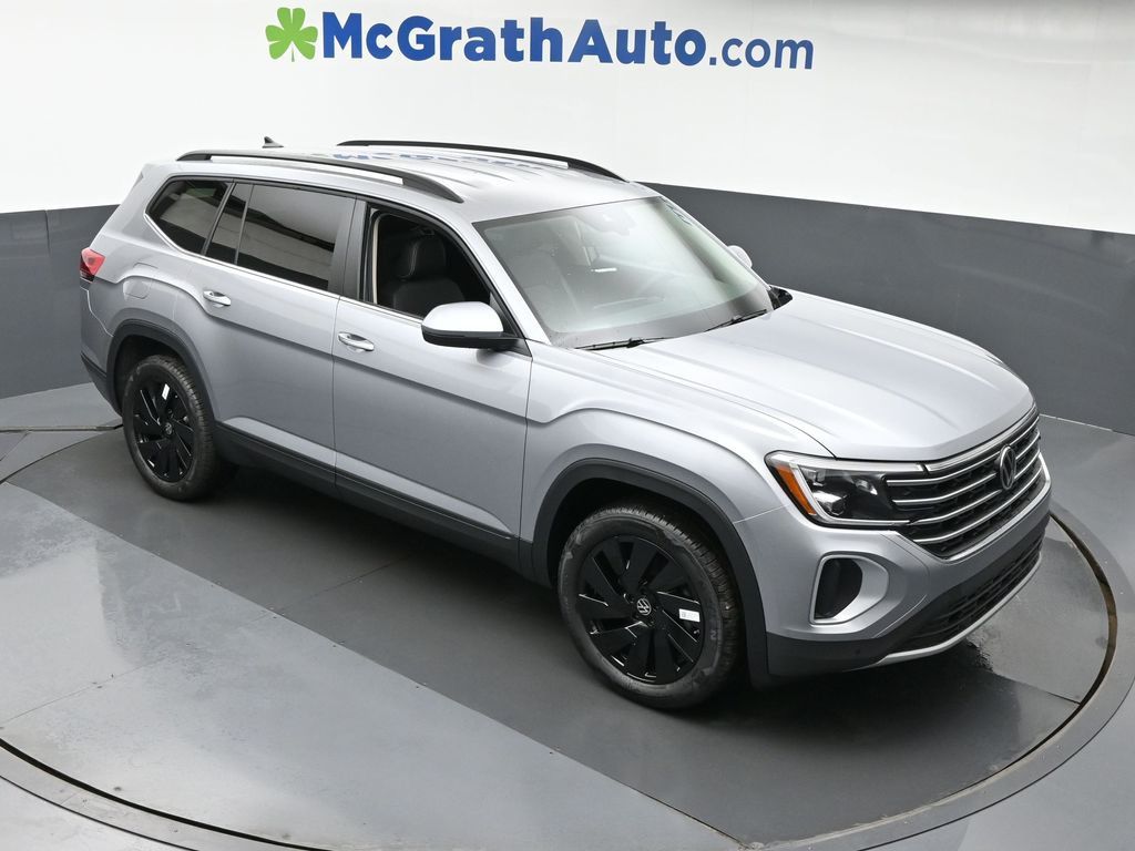 2026 Volkswagen Atlas SE Technology photo 2