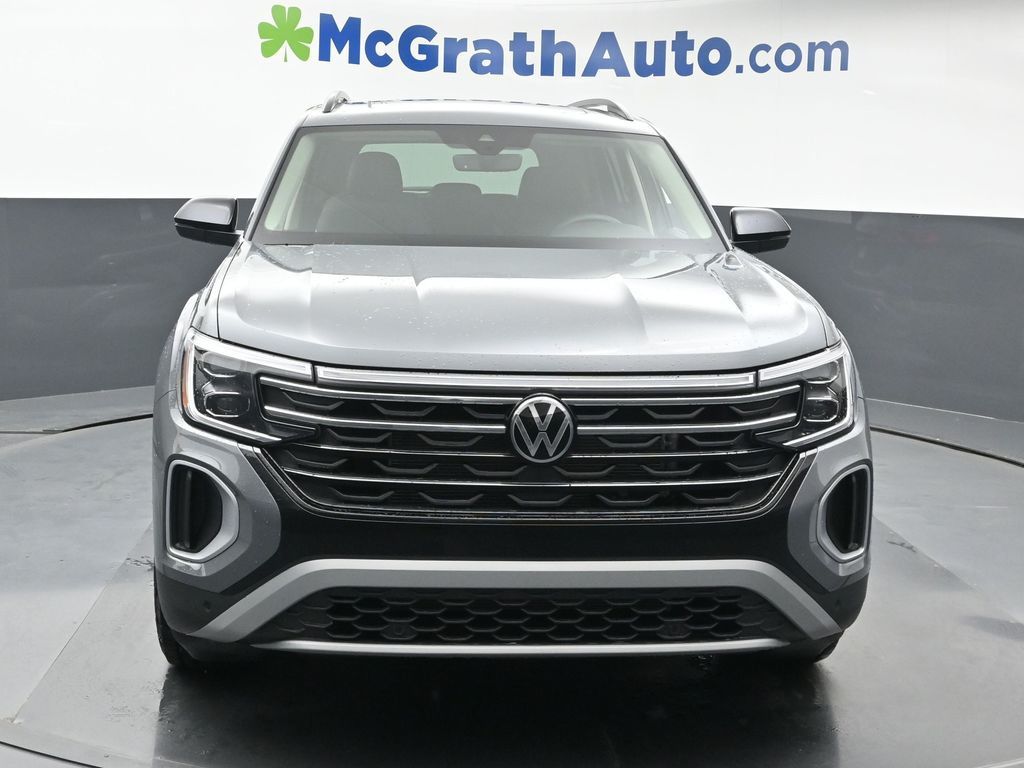 2025 Volkswagen Atlas Peak Edition SE photo 3