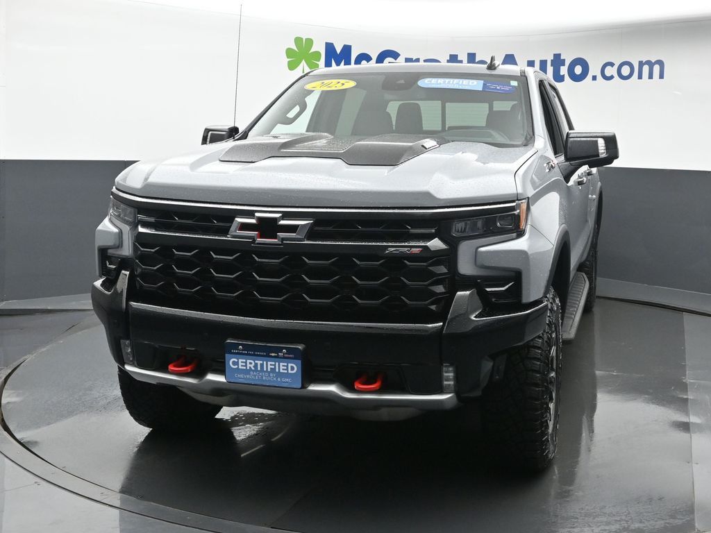 2025 Chevrolet Silverado 1500 ZR2 photo 4