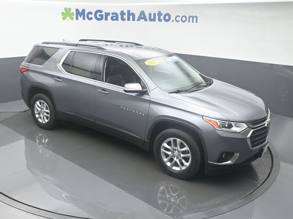 Used 2021 Chevrolet Traverse 3LT with VIN 1GNERHKW5MJ136949 for sale in Marion, IA