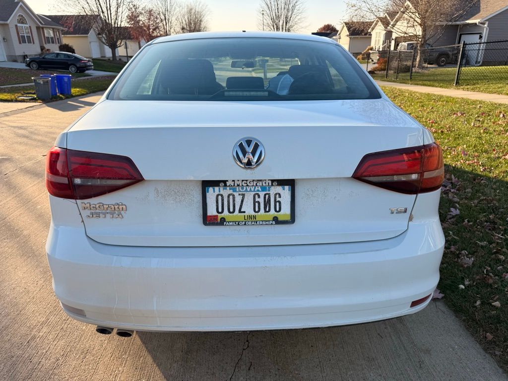 2017 Volkswagen Jetta 1.4T S photo 4