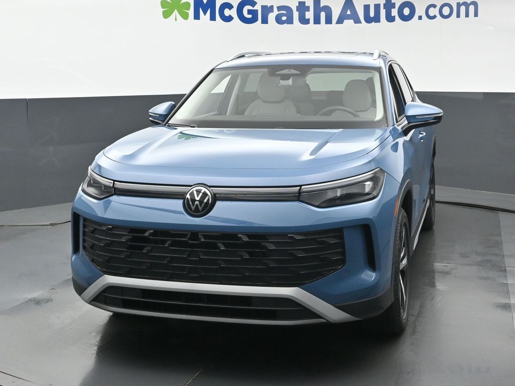 2025 Volkswagen Tiguan SE photo 4