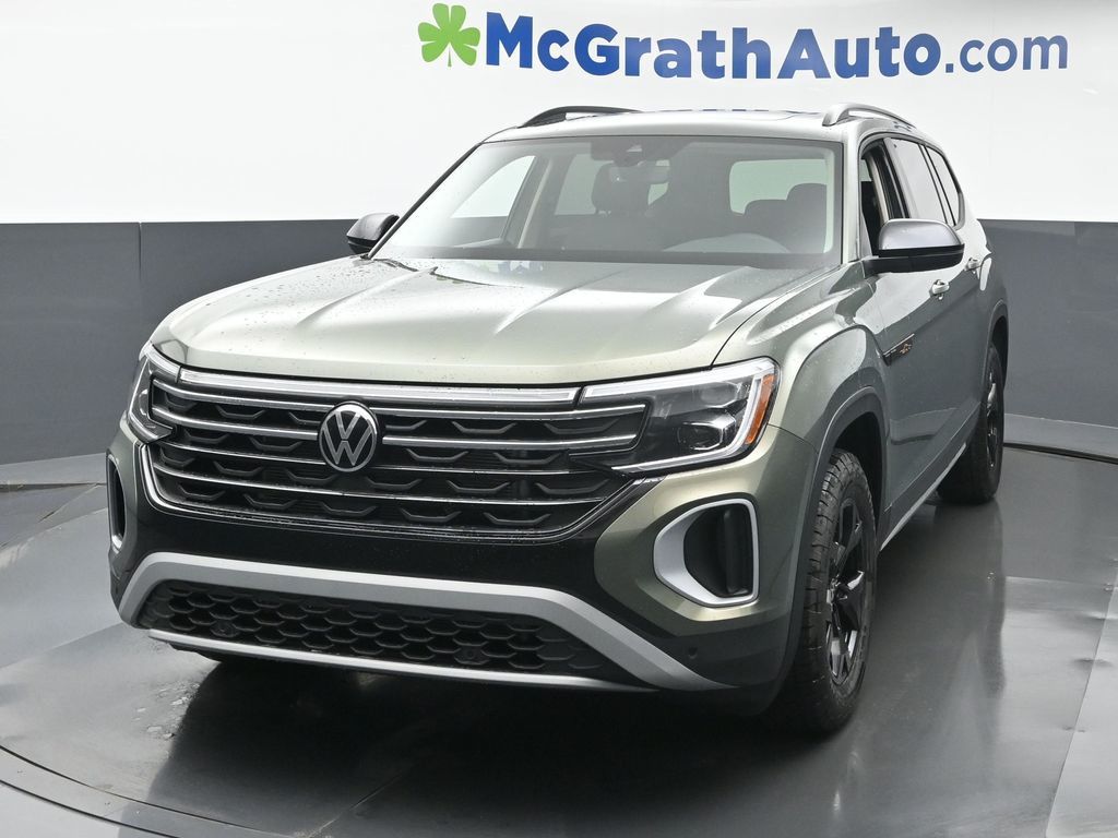2026 Volkswagen Atlas Peak Edition SE photo 4