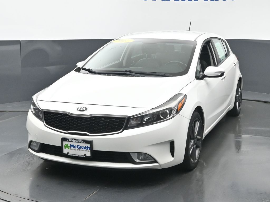 2017 Kia Forte EX photo 3