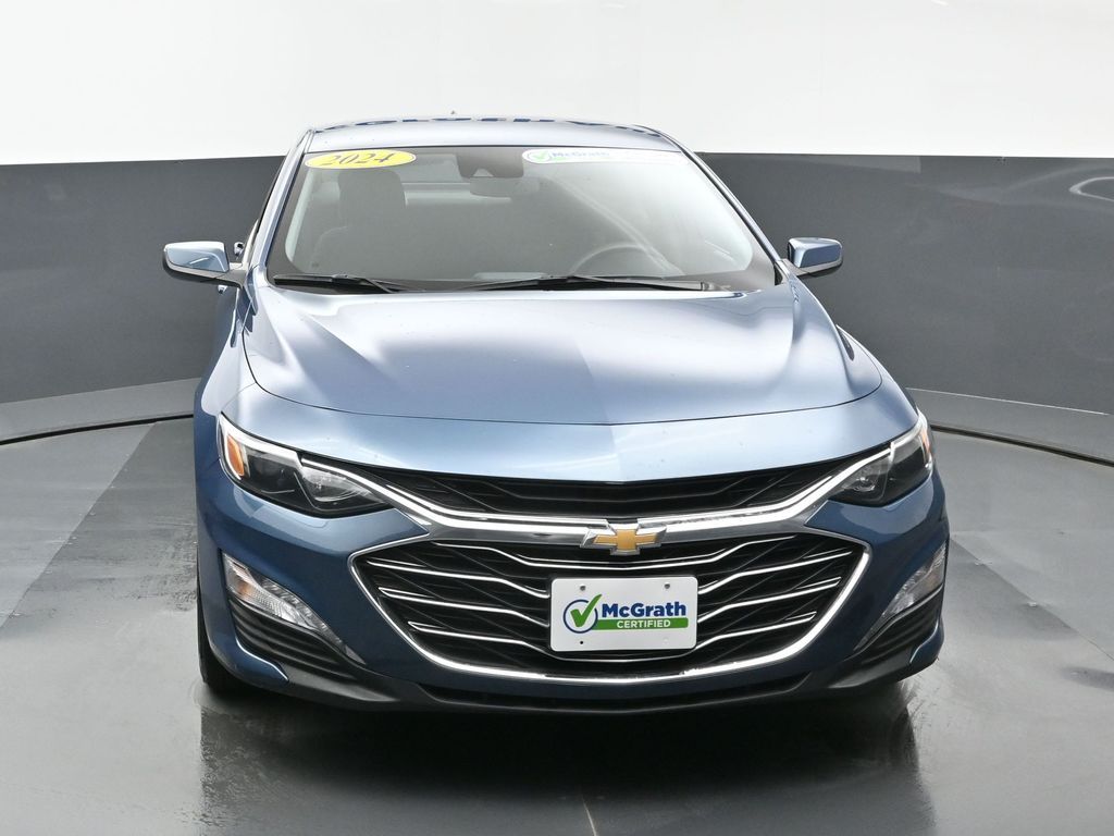 2024 Chevrolet Malibu 1LT photo 3