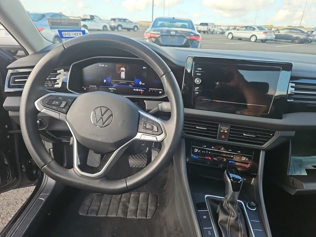 2025 Volkswagen Jetta 1.5T S photo 3