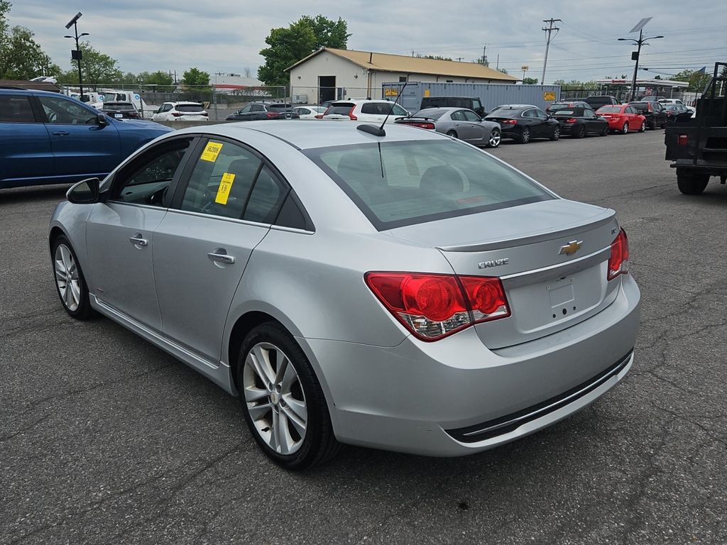2015 Chevrolet Cruze LTZ photo 3