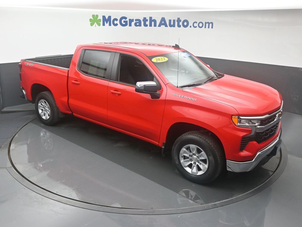 2023 Chevrolet Silverado 1500 LT photo 2
