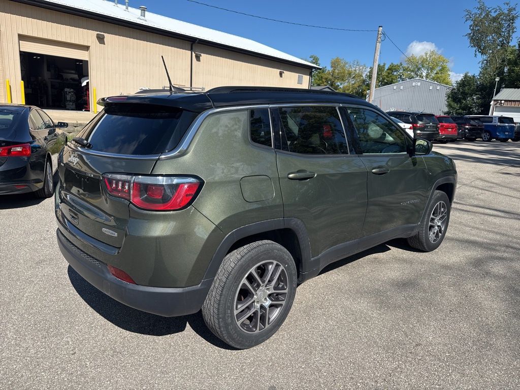 2018 Jeep Compass Latitude photo 4
