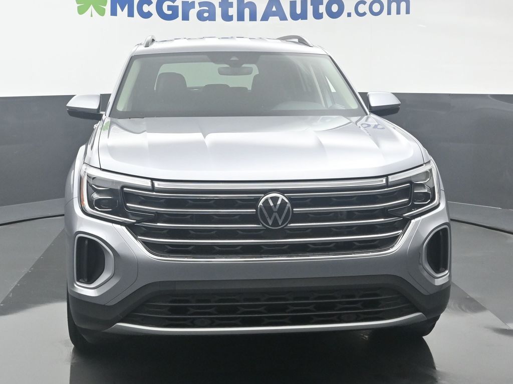 2025 Volkswagen Atlas SE photo 3