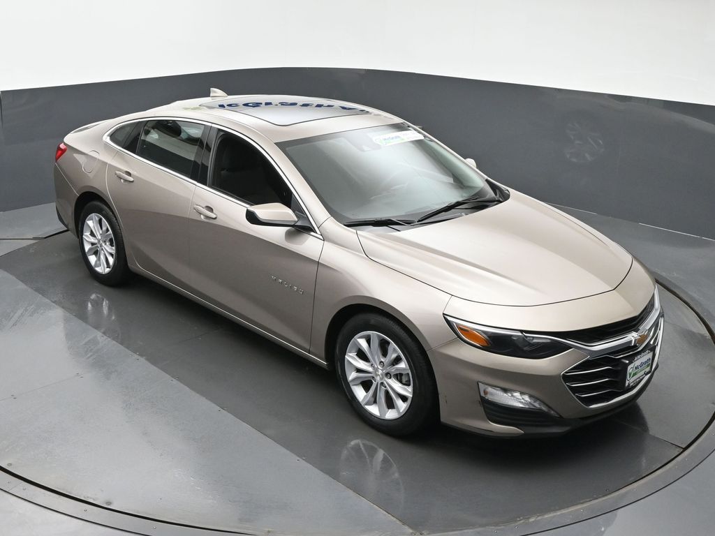 2024 Chevrolet Malibu 1LT photo 2