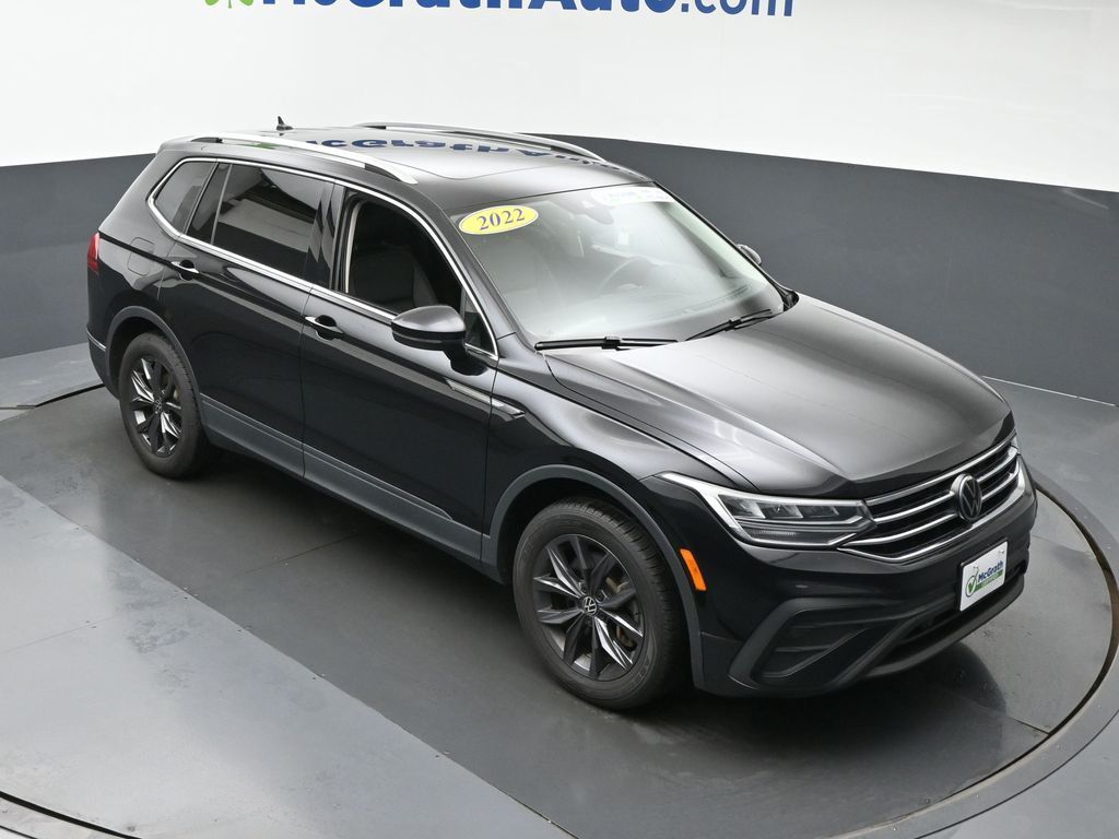 2022 Volkswagen Tiguan SE photo 2
