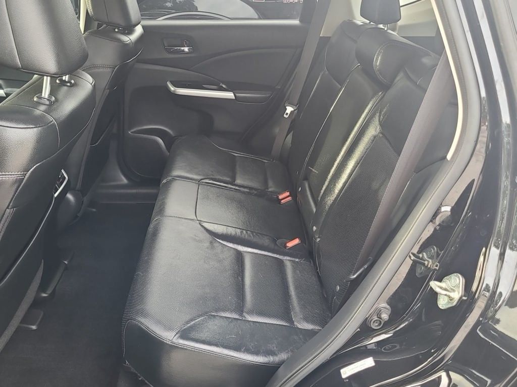 2015 Honda CR-V Touring photo 4