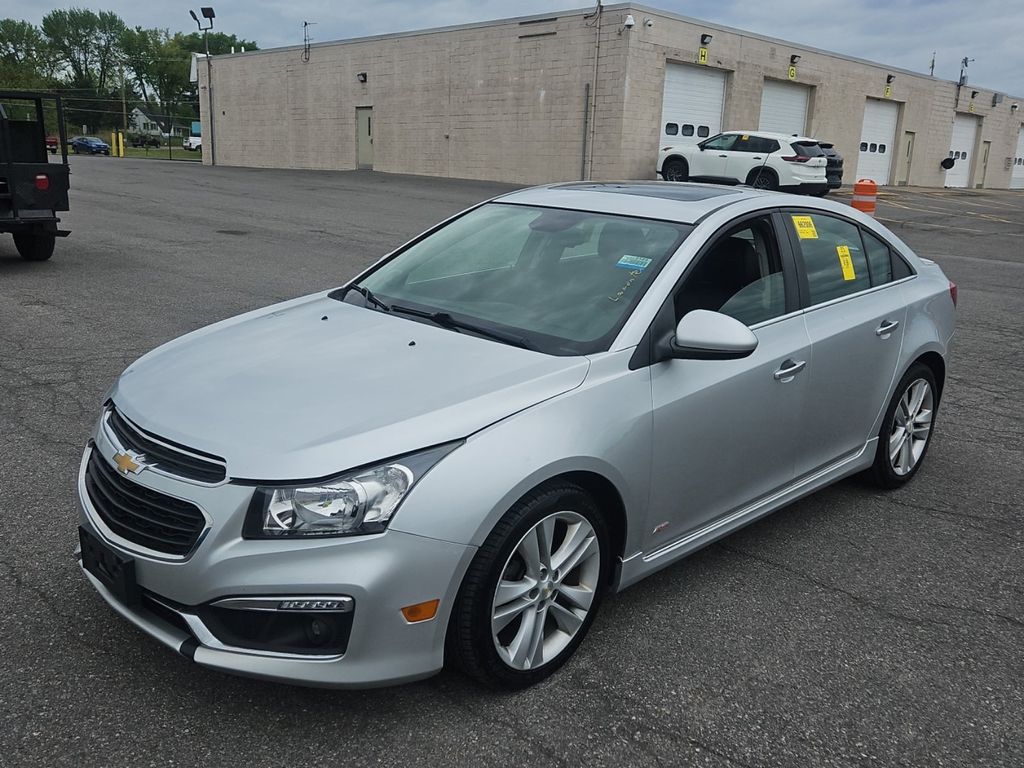2015 Chevrolet Cruze LTZ photo 4