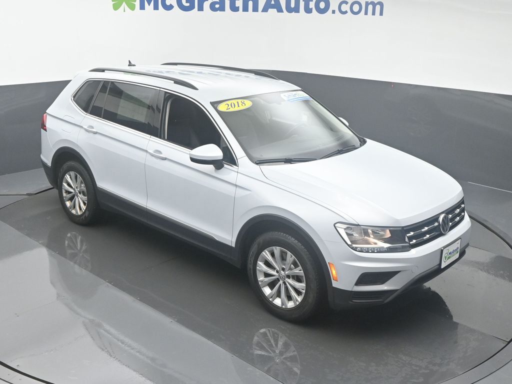 Used 2018 Volkswagen Tiguan SE with VIN 3VV2B7AX6JM079178 for sale in Marion, IA