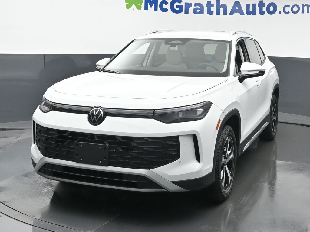 2025 Volkswagen Tiguan SE photo 3