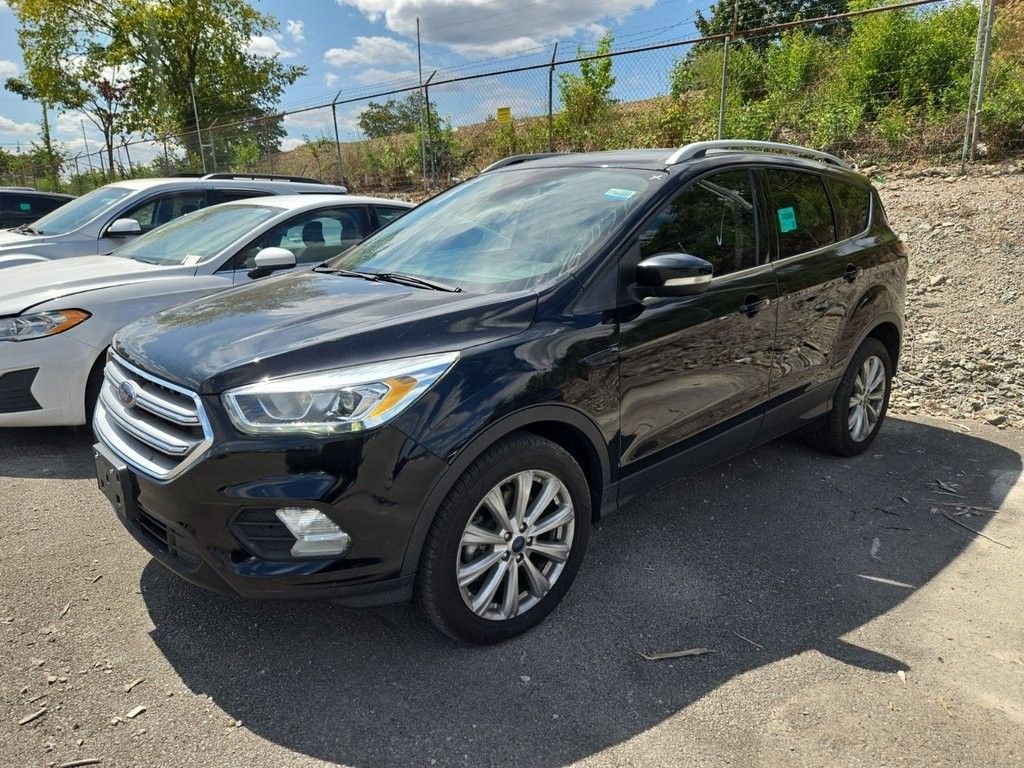 2017 Ford Escape Titanium photo 4