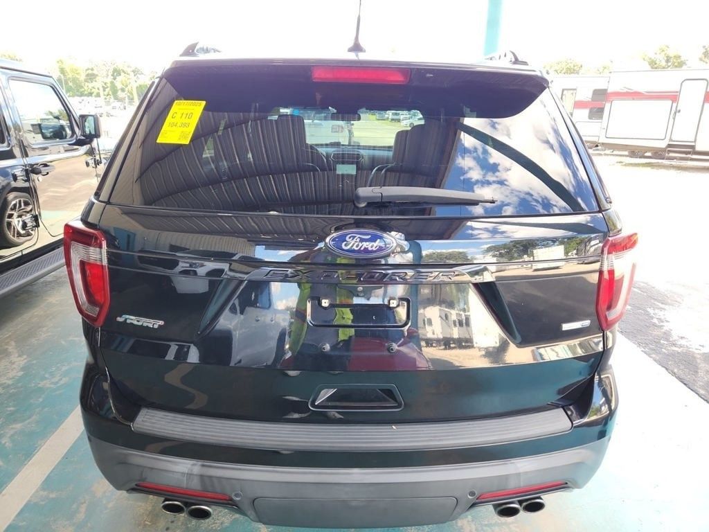 2019 Ford Explorer Sport photo 4