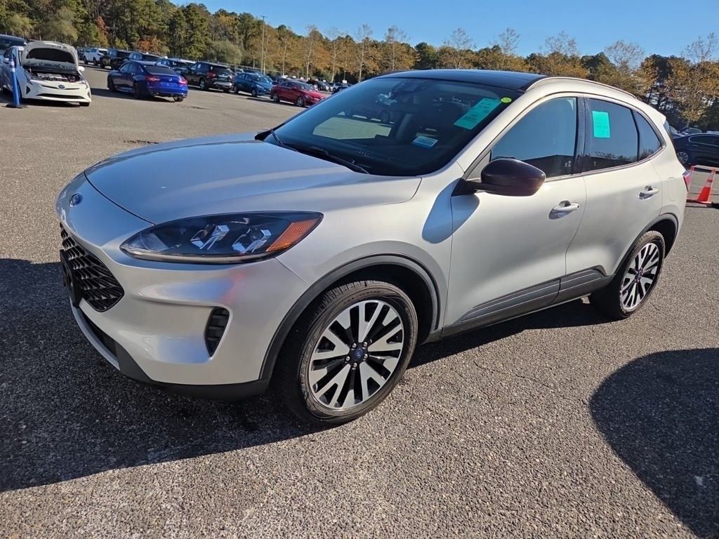 2020 Ford Escape SE Sport Hybrid photo 2